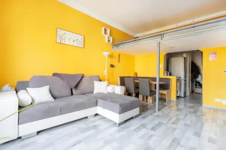 Appartement Hideaway With Balcony On Balzac *