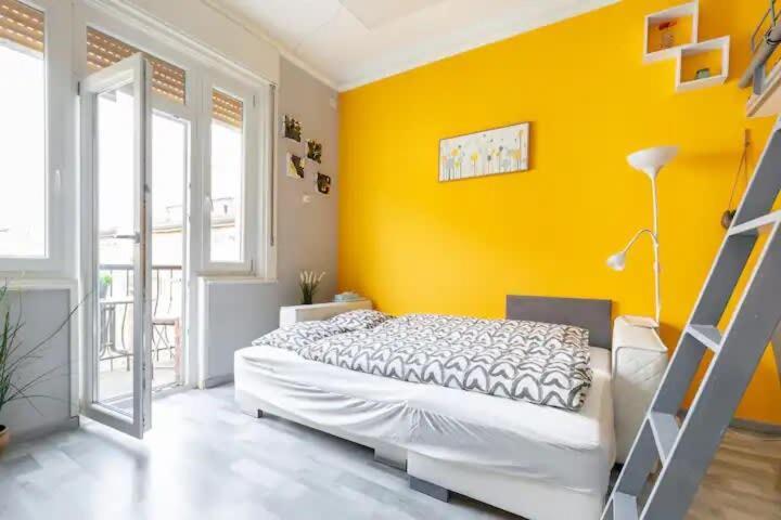 Appartement Hideaway With Balcony On Balzac Boedapest